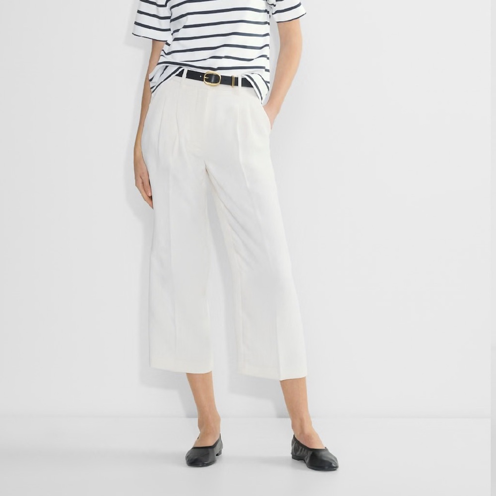 Aritzia Effortless Cropped Pants